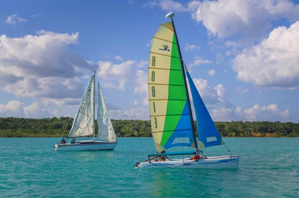 Amanecer en Catamaran