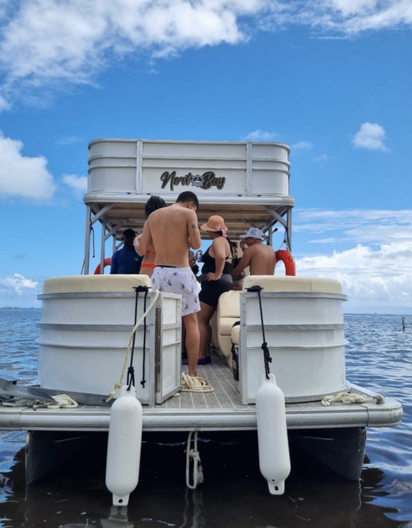 Ponton North Bay Dos Pisos